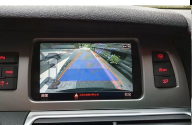 AUDI奧迪 Q7  第9張相片