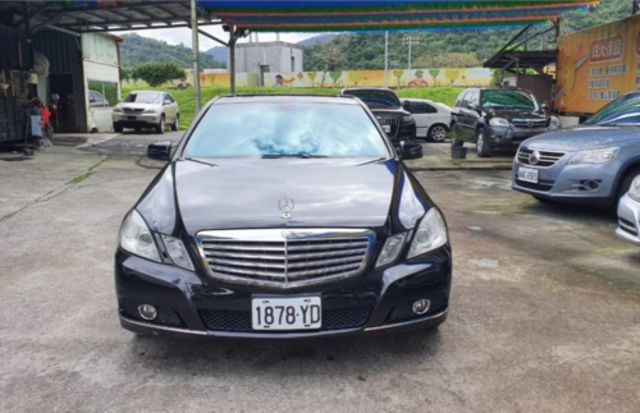 M-BENZ賓士 E220D  第3張相片