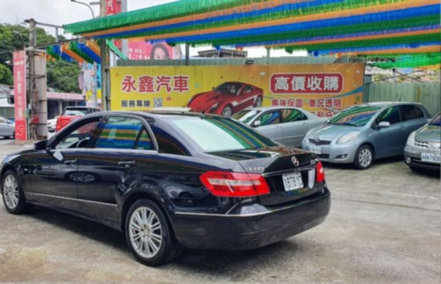 M-BENZ賓士 E220D  第7張相片