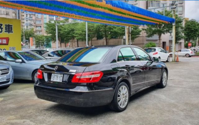 M-BENZ賓士 E220D  第8張相片