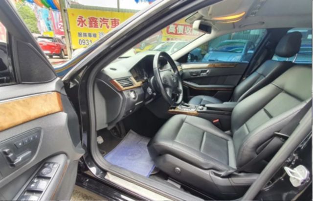 M-BENZ賓士 E220D  第14張相片