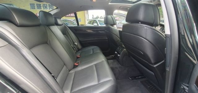 BMW寶馬 730I  第14張相片