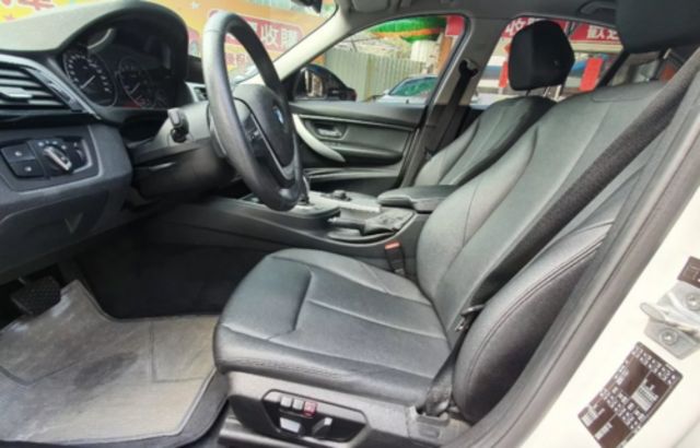 BMW寶馬 320I  第15張相片