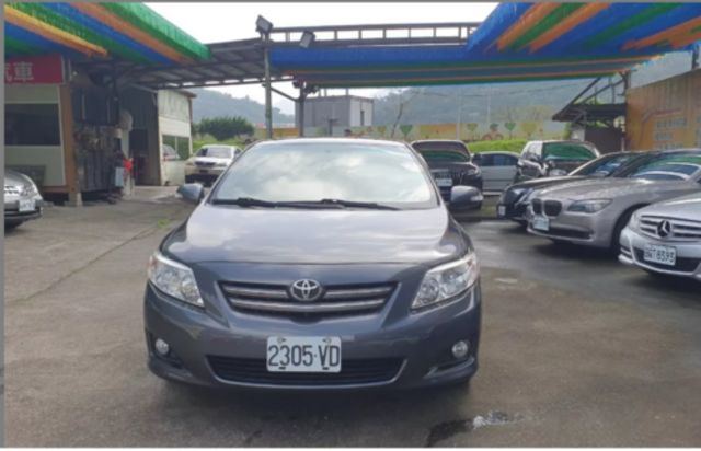 TOYOTA豐田 ALTIS  第2張相片