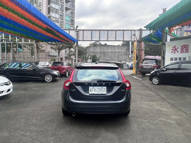 VOLVO富豪 V60  第7張相片