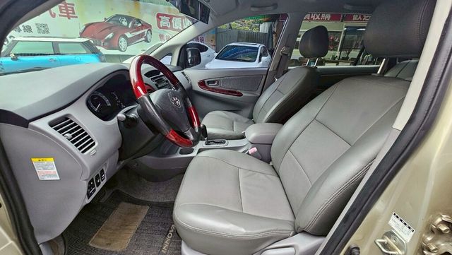 TOYOTA豐田 INNOVA  第12張相片