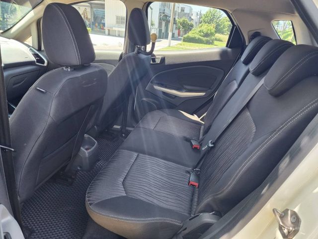 ECOSPORT  第12張相片