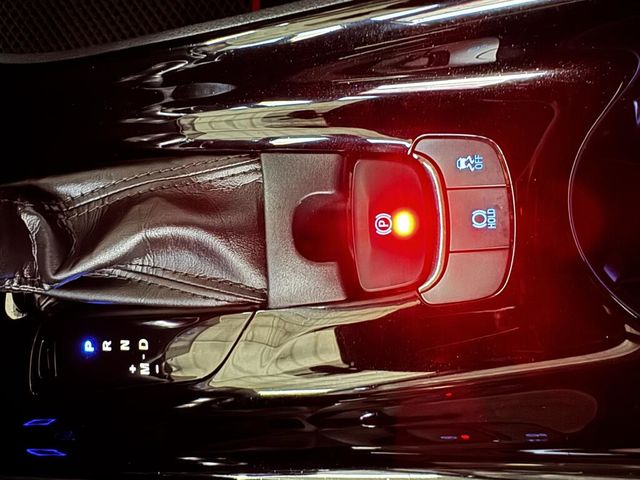TOYOTA豐田 C-HR  第5張相片