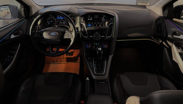 FORD福特 FOCUS  第8張相片