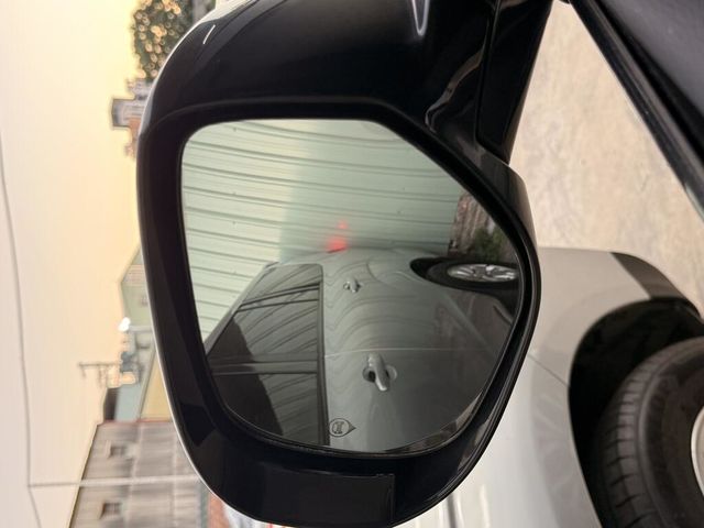 MITSUBISHI三菱 OUTLANDER  第7張相片