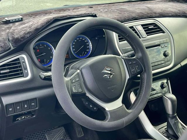 SUZUKI鈴木 SX4  第4張相片
