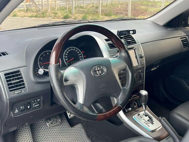 TOYOTA豐田 ALTIS  第5張相片
