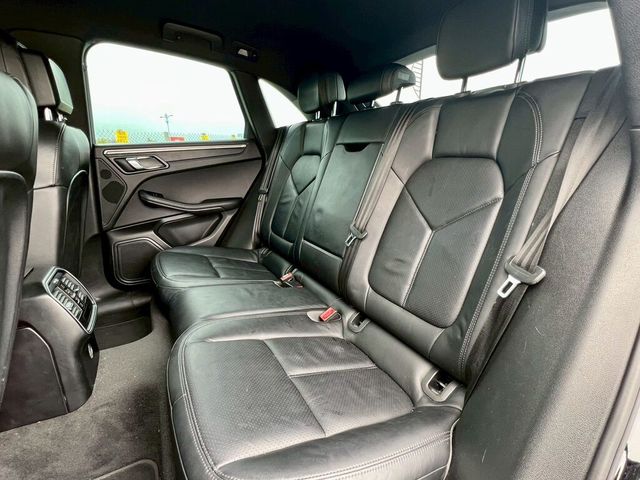PORSCHE保時捷 MACAN  第3張相片