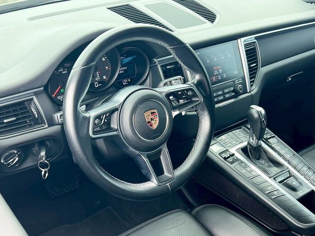PORSCHE保時捷 MACAN  第4張相片