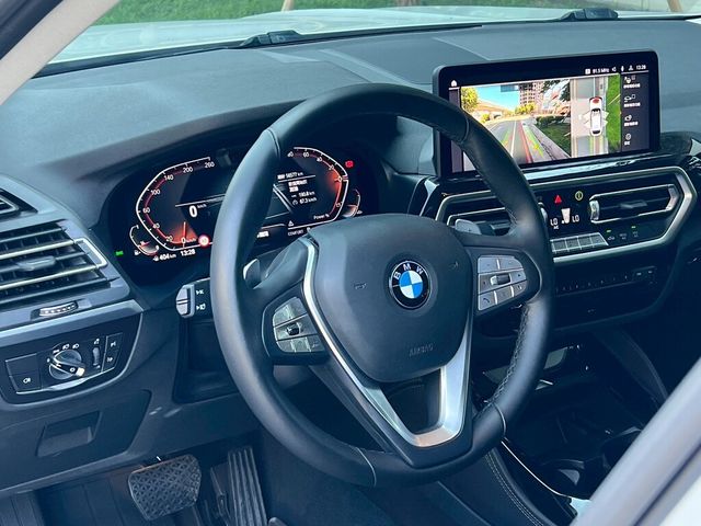 BMW寶馬 X4 XDRIVE20I  第5張相片