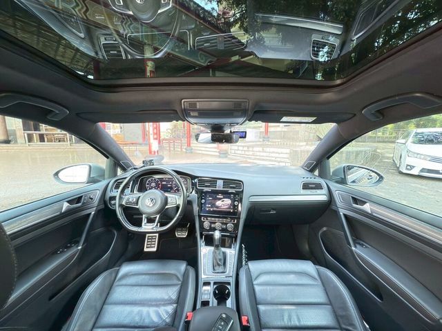 VOLKSWAGEN福斯 GOLF VARIANT  第3張相片