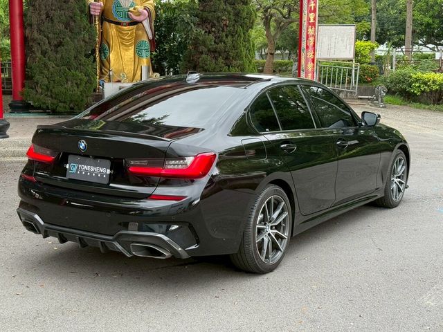 BMW寶馬 330I  第2張相片