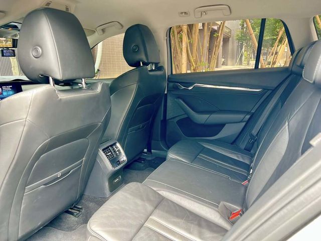 SKODA司科達 OCTAVIA COMBI  第4張相片