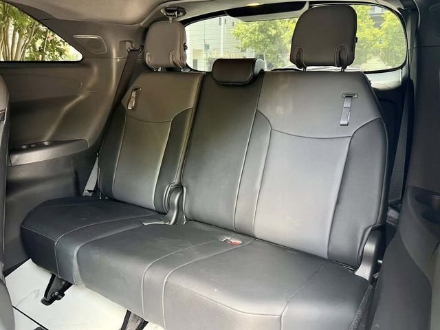 TOYOTA豐田 SIENNA  第5張相片