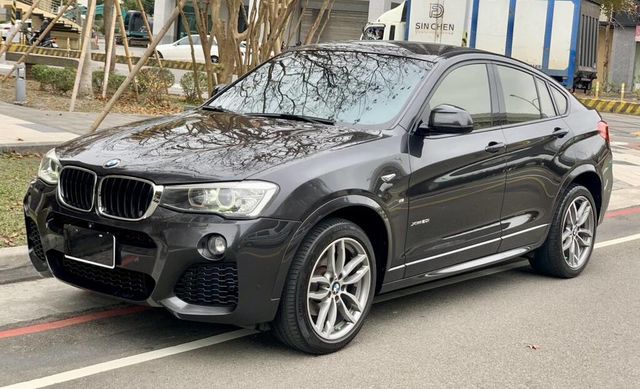 BMW寶馬 X4 XDRIVE20I  第1張相片