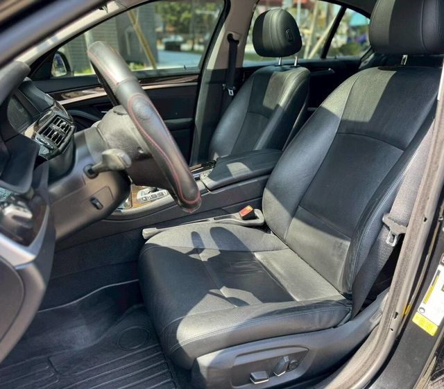 BMW寶馬 528I  第4張相片