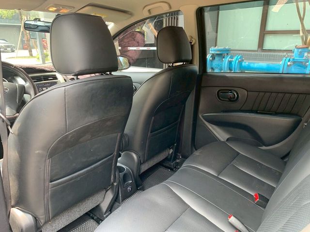 NISSAN日產 LIVINA  第5張相片