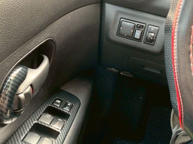 NISSAN日產 LIVINA  第6張相片