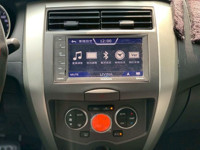 NISSAN日產 LIVINA  第8張相片