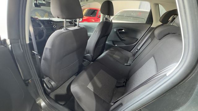 M-BENZ賓士 A180  第6張相片