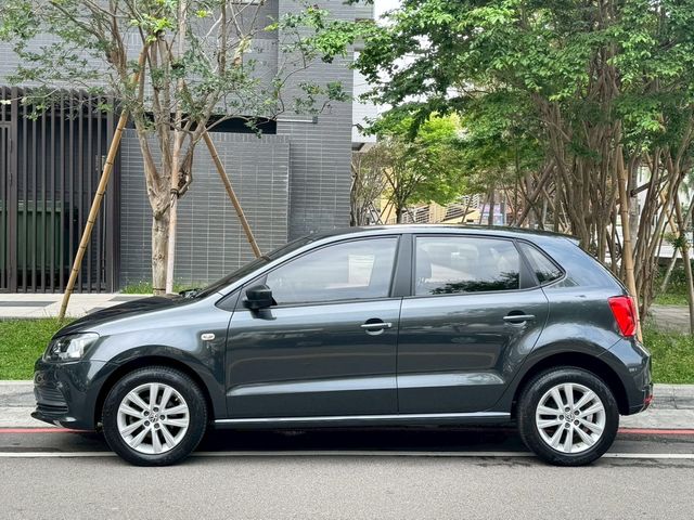 VOLKSWAGEN福斯 POLO  第3張相片