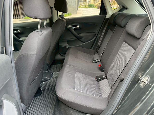 VOLKSWAGEN福斯 POLO  第6張相片
