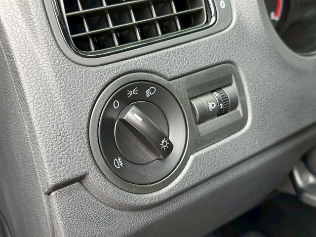 VOLKSWAGEN福斯 POLO  第7張相片