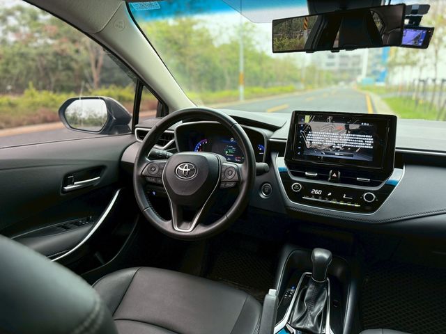 TOYOTA豐田 ALTIS  第4張相片