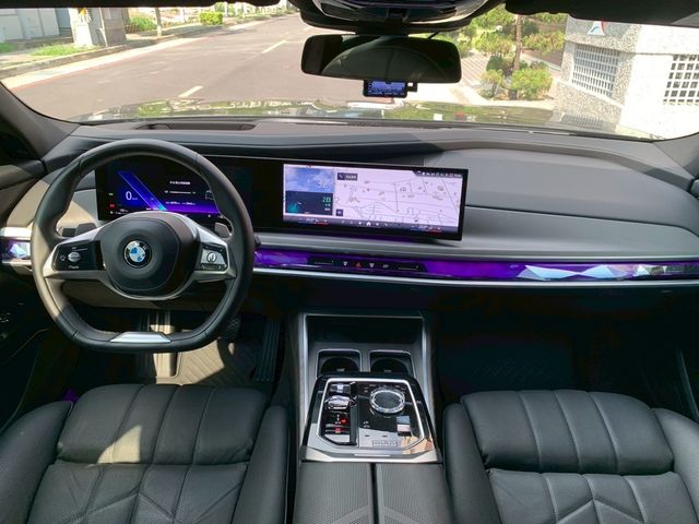BMW寶馬 730I  第5張相片
