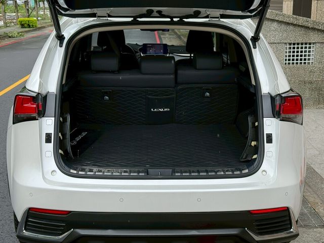 LEXUS凌志 NX200  第4張相片