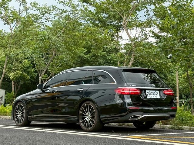 M-BENZ賓士 E300  第2張相片