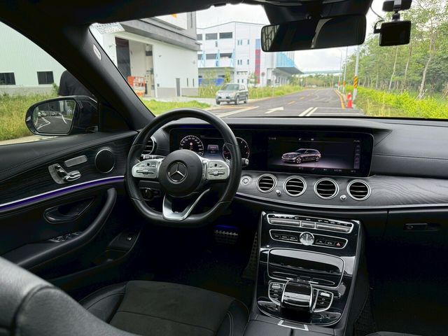 M-BENZ賓士 E300  第7張相片
