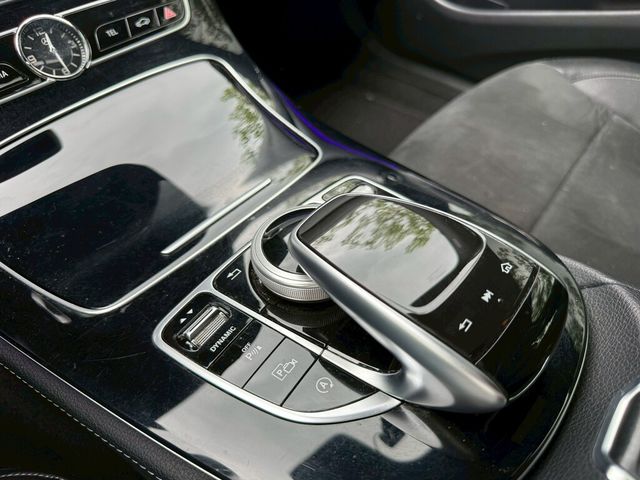 M-BENZ賓士 E300  第11張相片