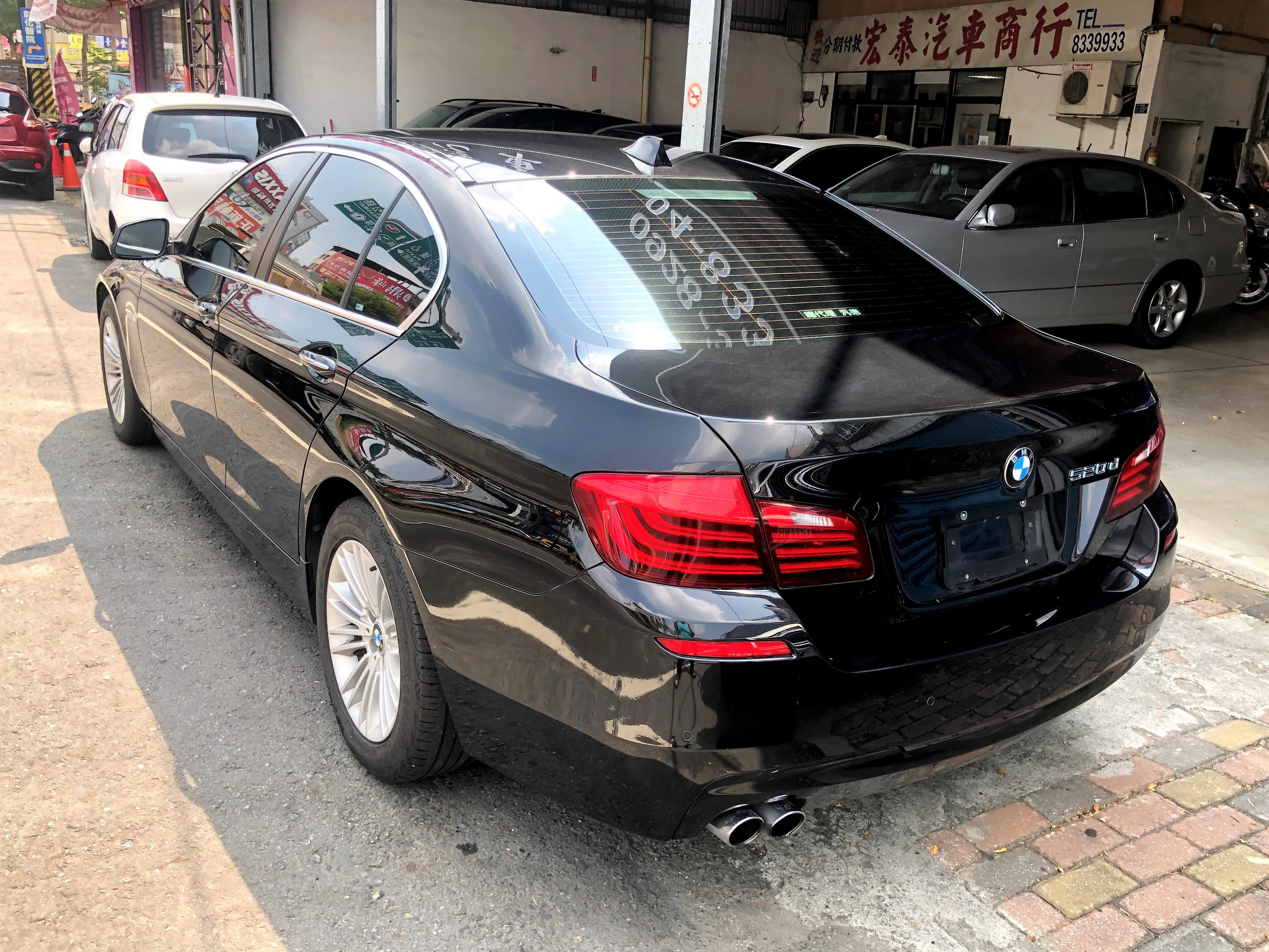 2015年 BMW 520d(F10) 無待修  第3張相片