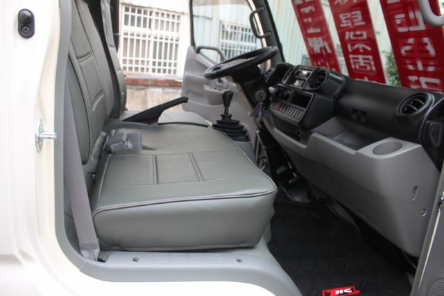 2019年日野HINO加長軸11尺半冷凍車  第17張相片