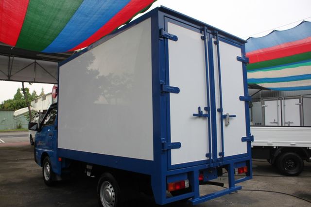 2021年自排得利卡高箱貨車  第4張相片