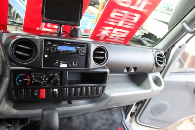 !!稀有自排 HINO11尺半 !!可認證可做五大保固 !!原版件 !!正五噸無限速 !!硬頂篷式配備尾門  第17張相片