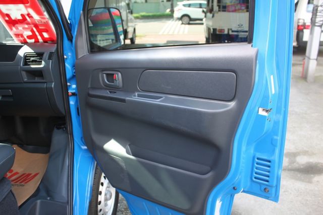 2023年A190!!新車保固中 !!自排 !!正冷凍車 !!廂厚10公分正負20度冷凍機組  第19張相片