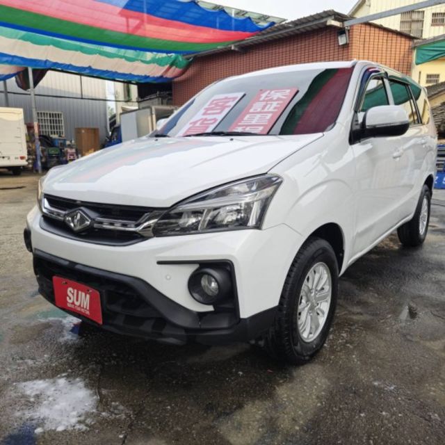 2022年Zinger精緻型客貨車 自排 配備有雙安全氣囊 定速 ABS 鋁圈 循跡防滑 原廠保養 保證里程實跑3萬9千  第1張相片