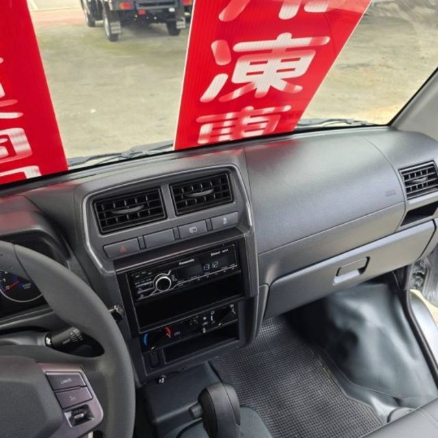 2021年自排稀有頂級A210加長版菱利  第12張相片