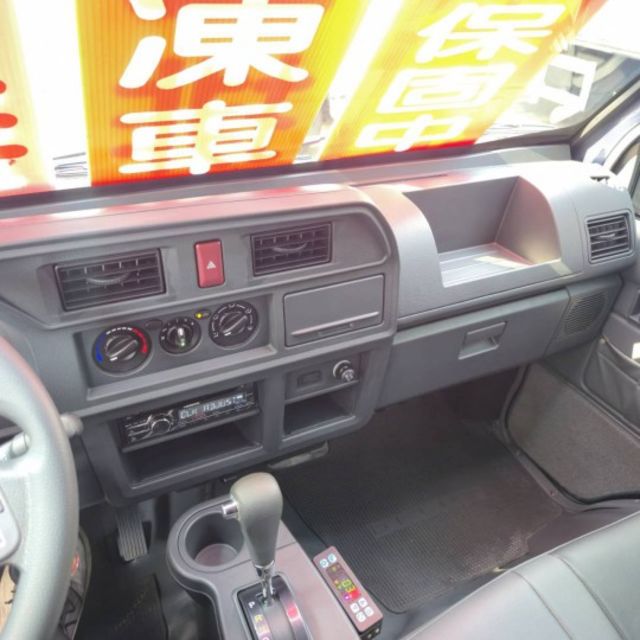 ［2020年得利卡可認證可做五大保固 ］［自排冷凍車有尾門 ］［保證里程實跑1萬9千 ］［原板件］  第11張相片