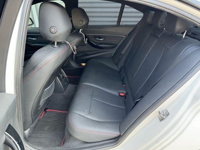 BMW寶馬 328I  第7張相片