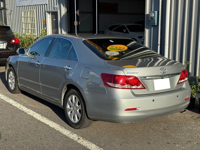 TOYOTA豐田 CAMRY  第2張相片