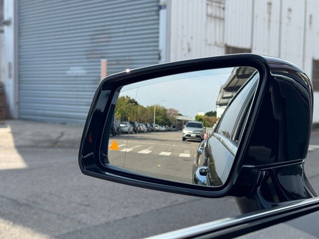 M-BENZ賓士 CLS400  第9張相片