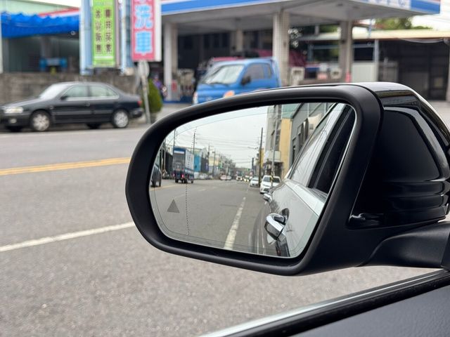 M-BENZ賓士 GLC43 AMG COUPE  第14張相片
